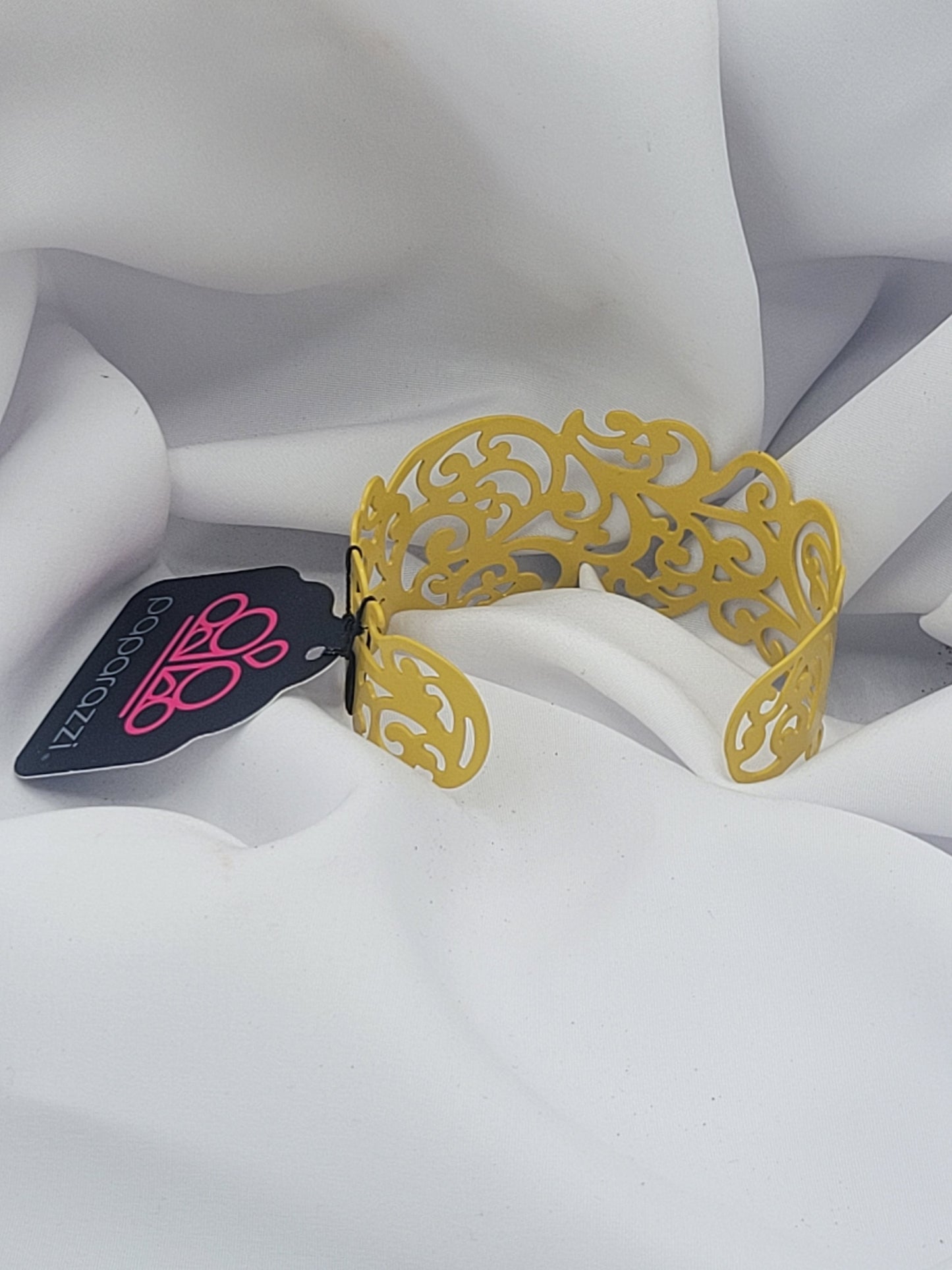 Vine and dash yellow open cuff bracelet (Bracelets)