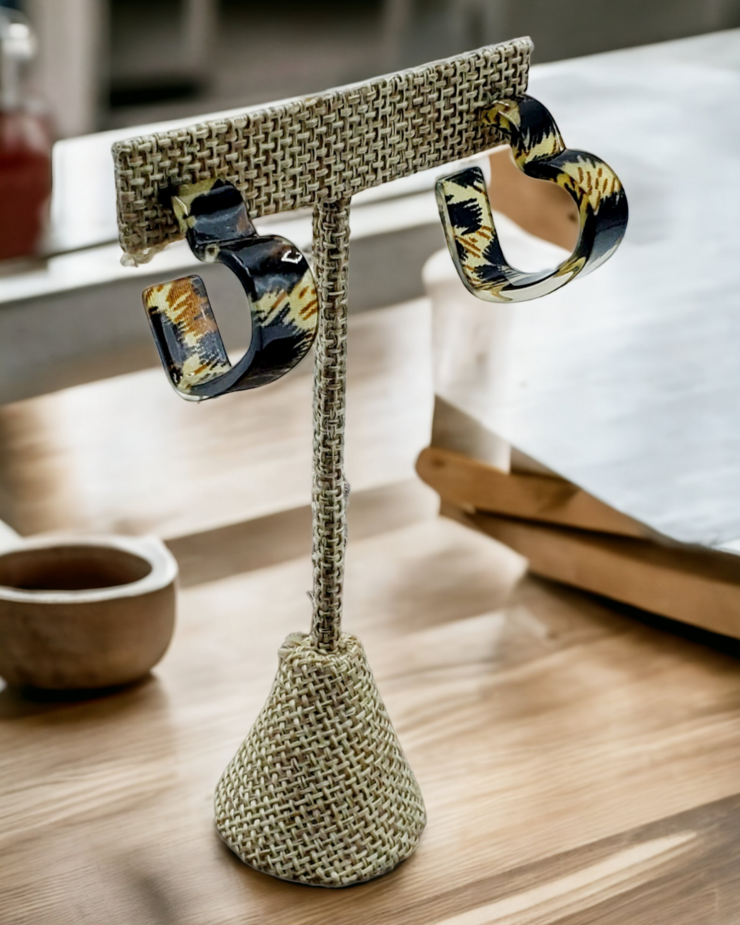 Acrylic heart earrings (jewlery)