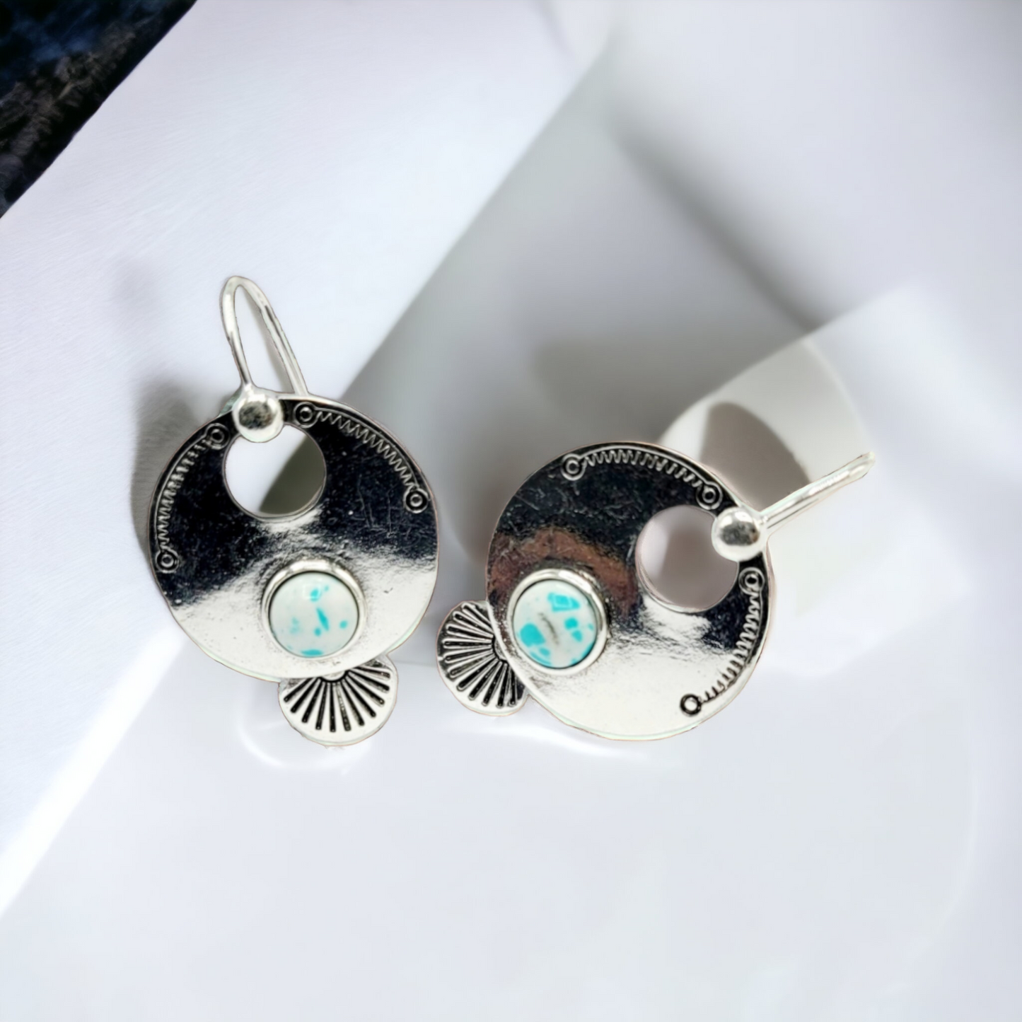 Blue orbit earrings (Earrings)