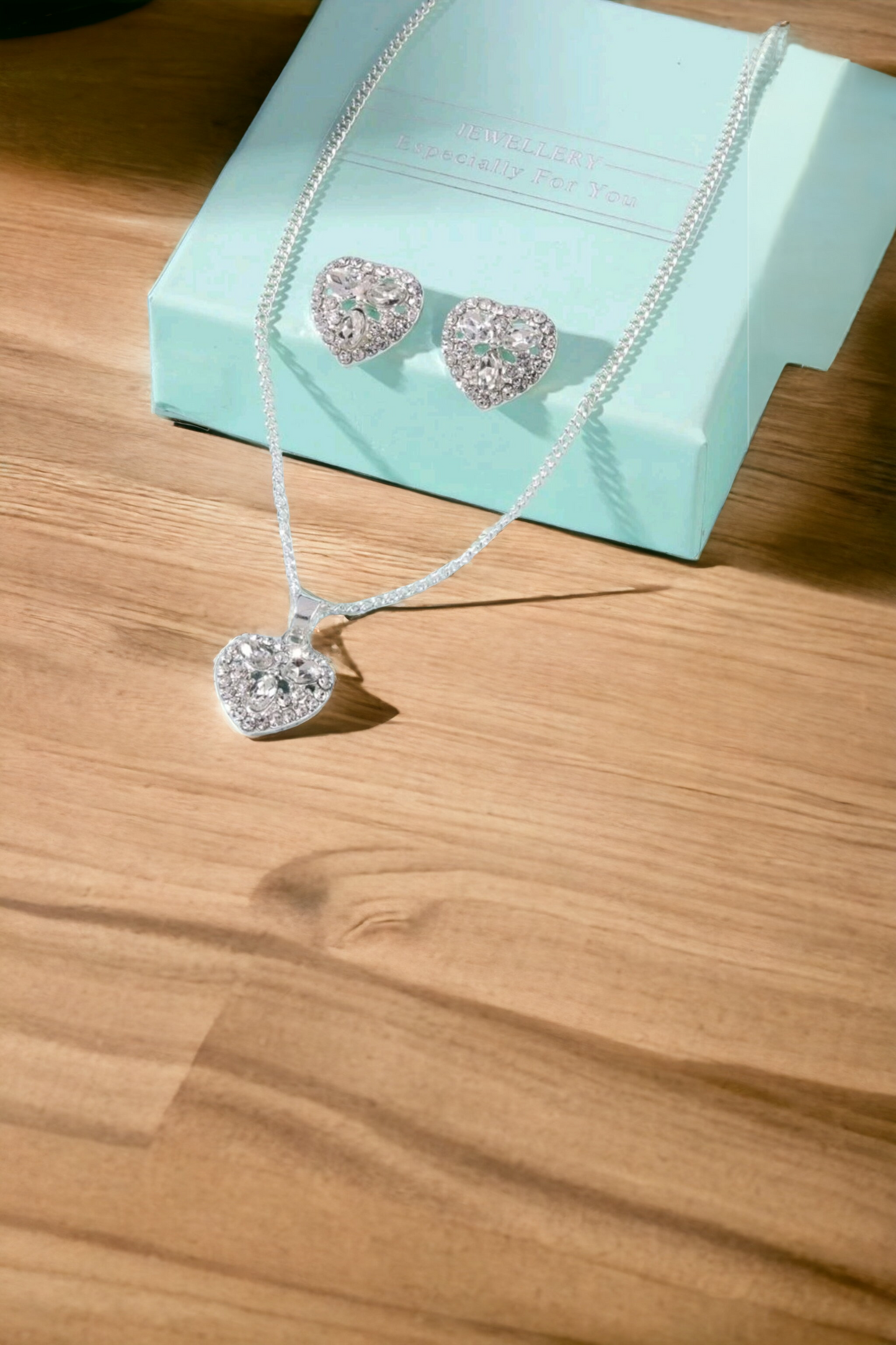 Doing it all for love necklace set (necklace set)