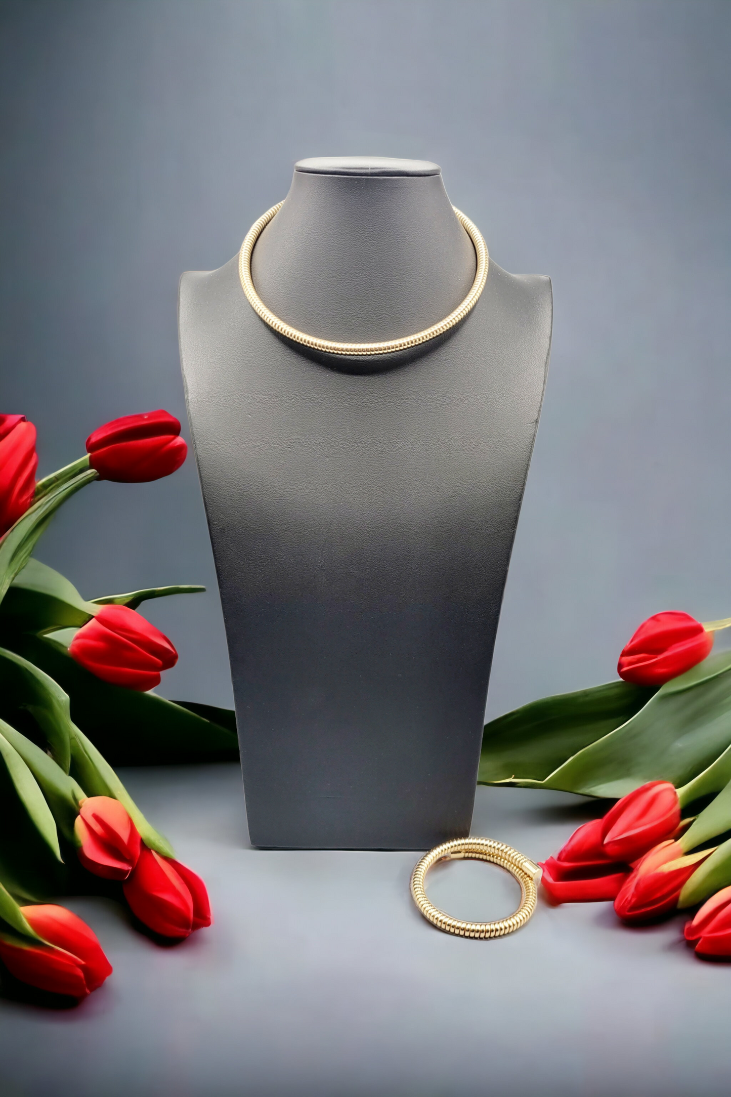 Golden choker set (jewelry sets)