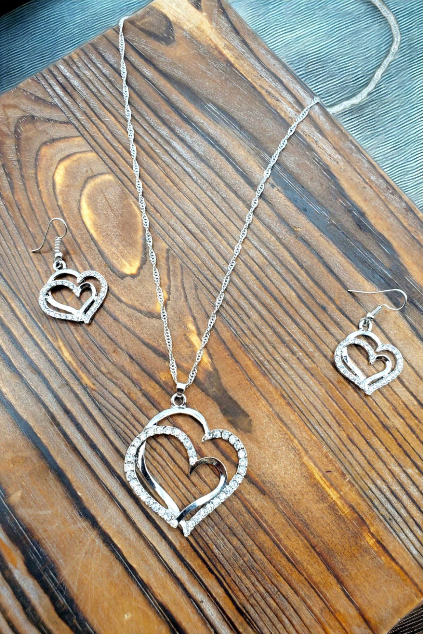 Be still my heart necklace set (necklace)
