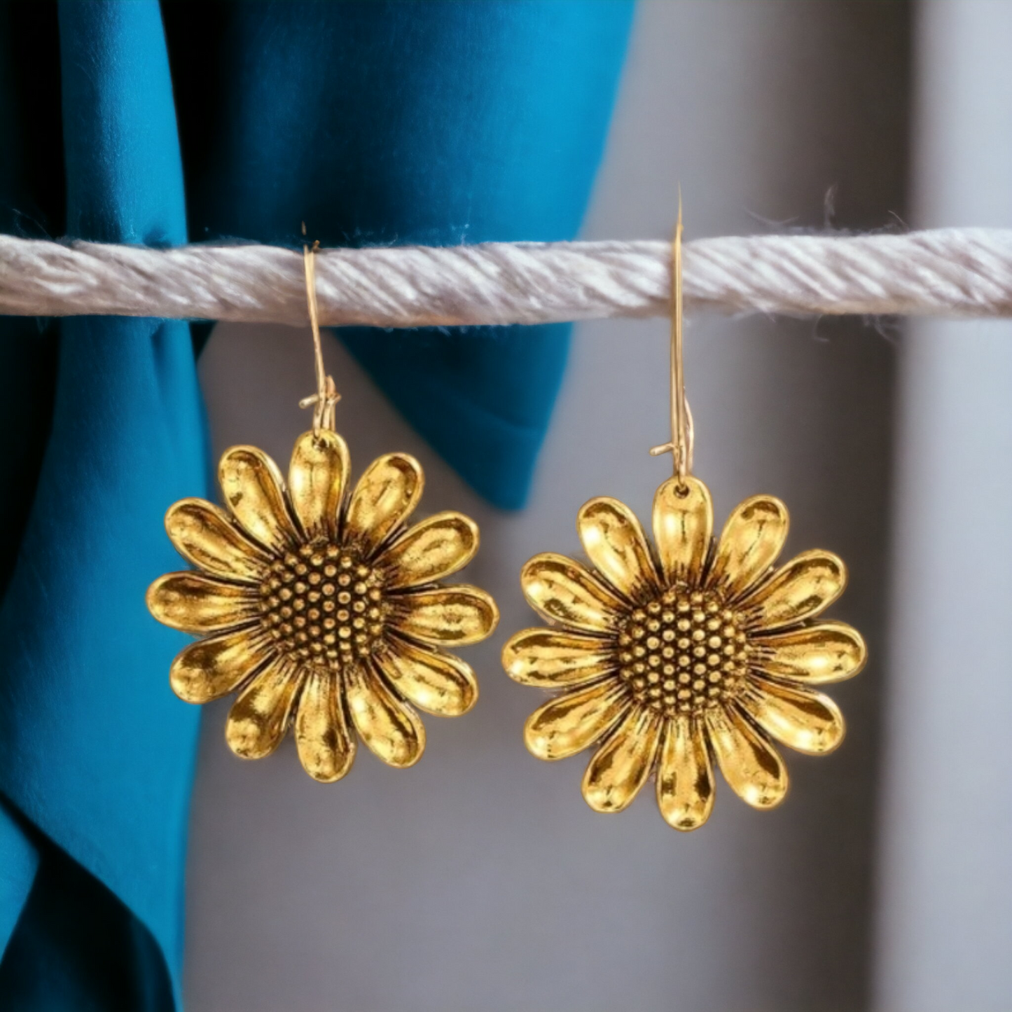 Golden sunflower earrings (Earrings)