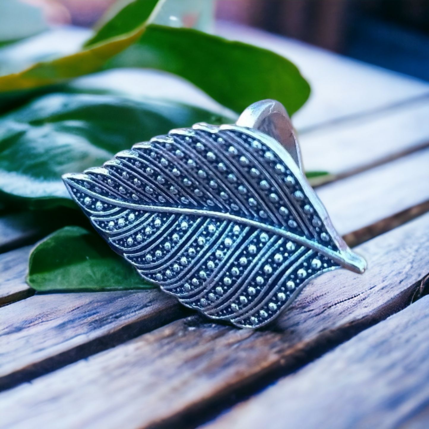 Falling leaves ring (Jewelry)