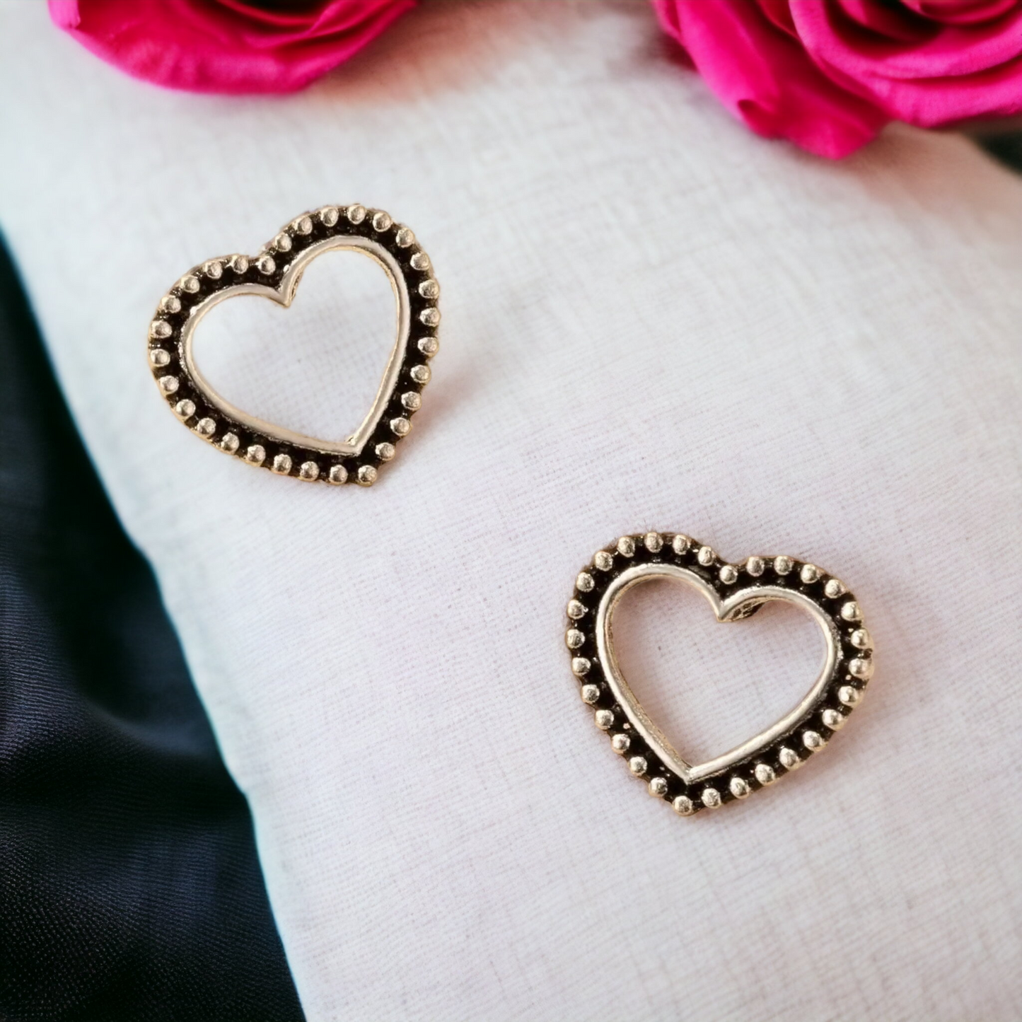 Radiant heart stud earrings (Earrings)