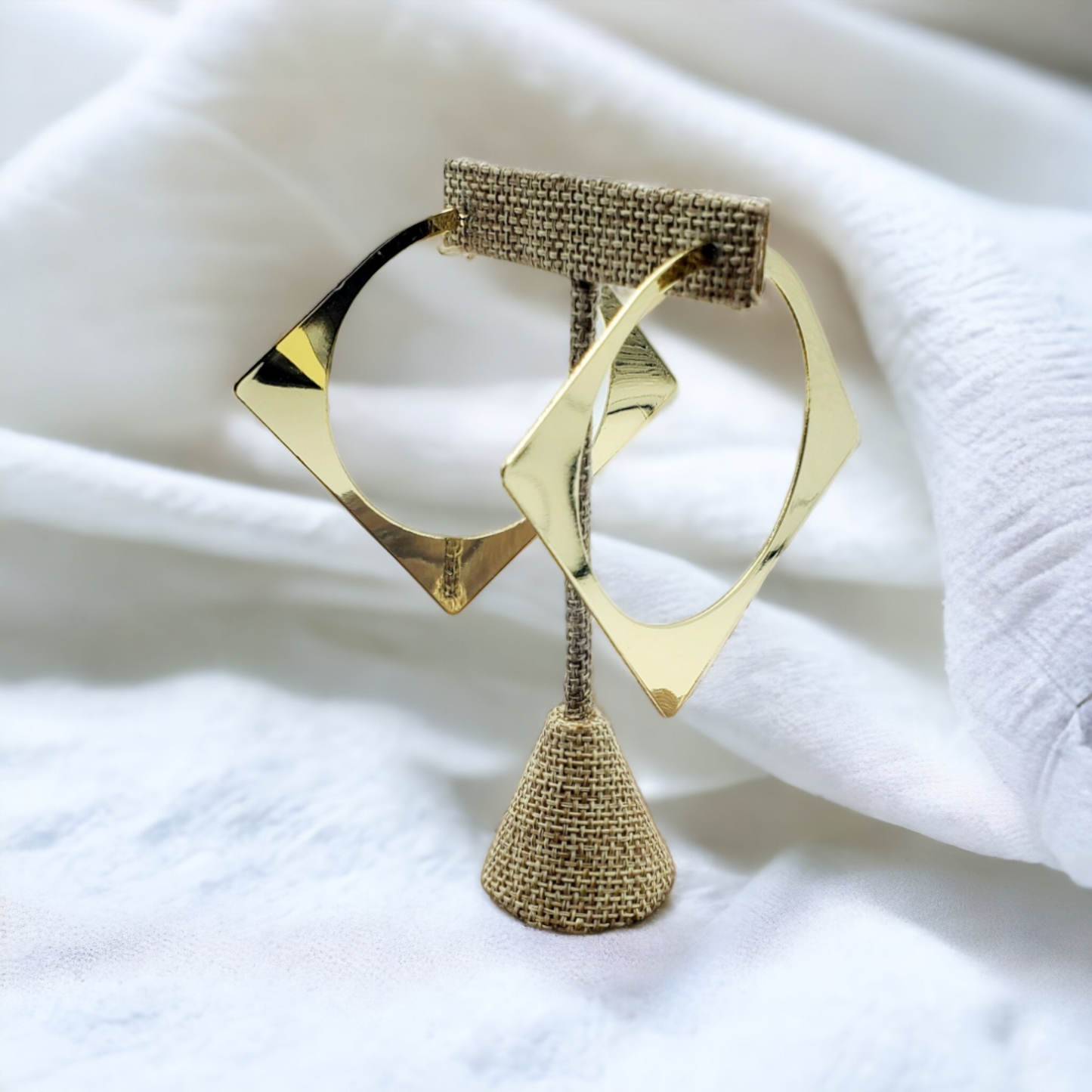 Square route gold earrings (Jewelry)