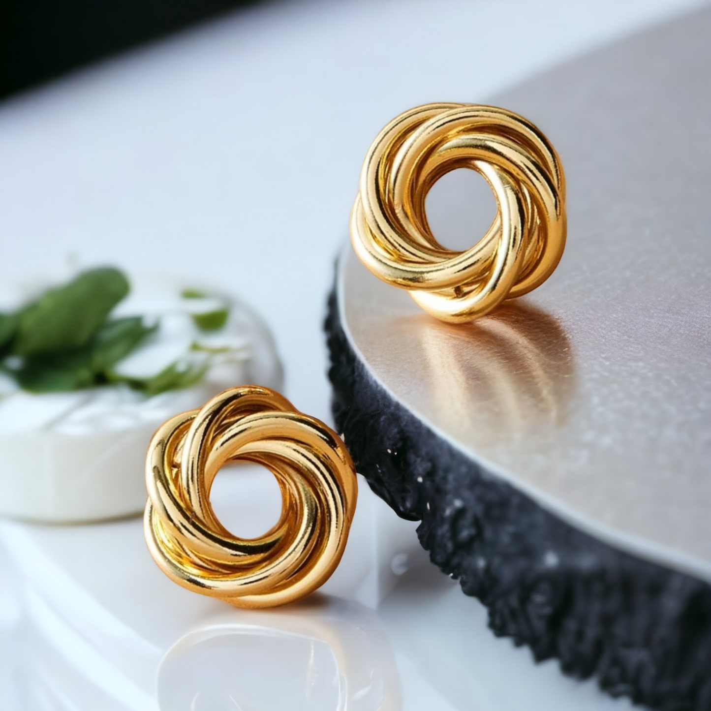 Going for the gold earrings (Jewelry)
