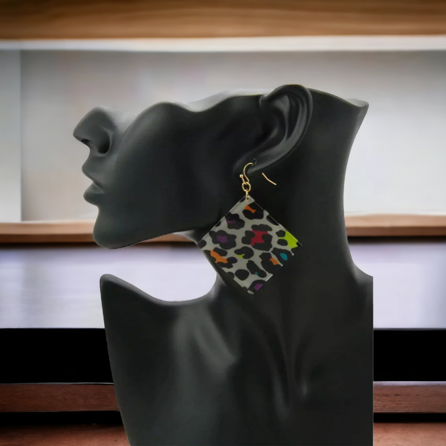 The painted leopard earrings (Jewelry)