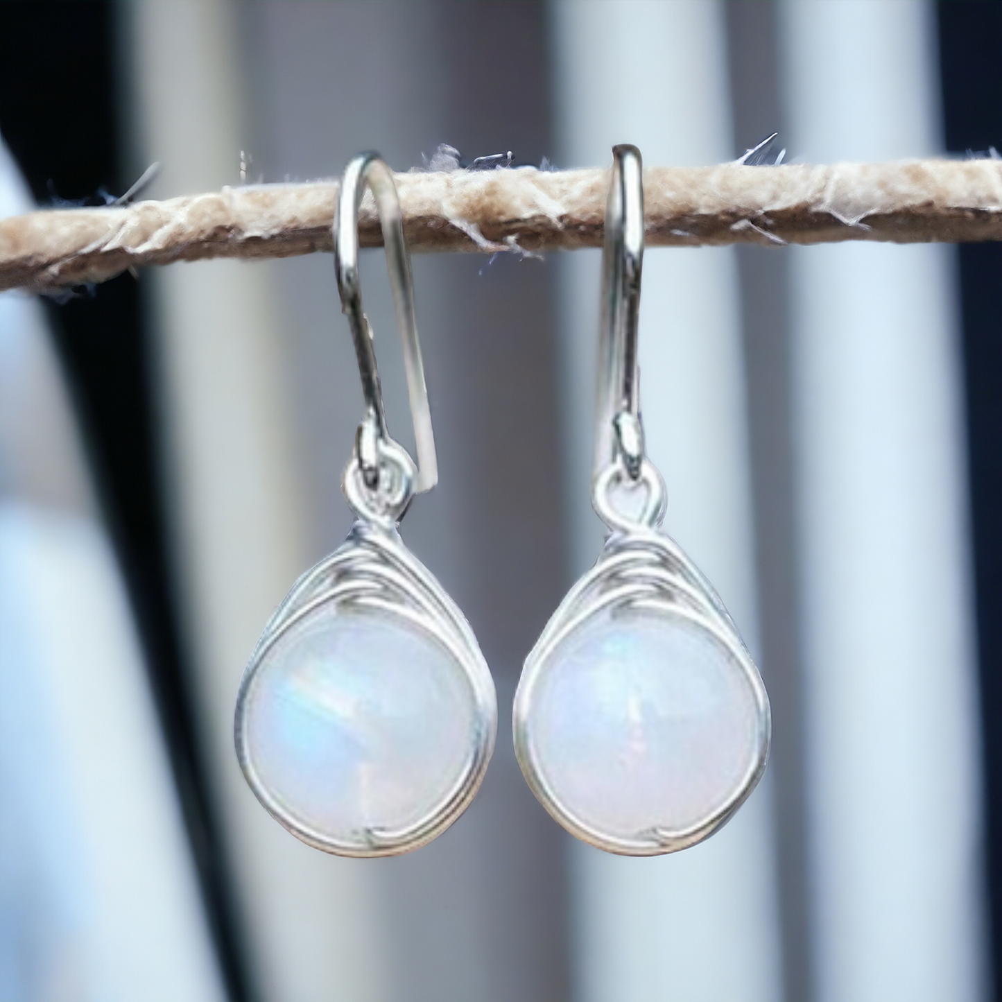 Opalescent dangle earrings (earrings)