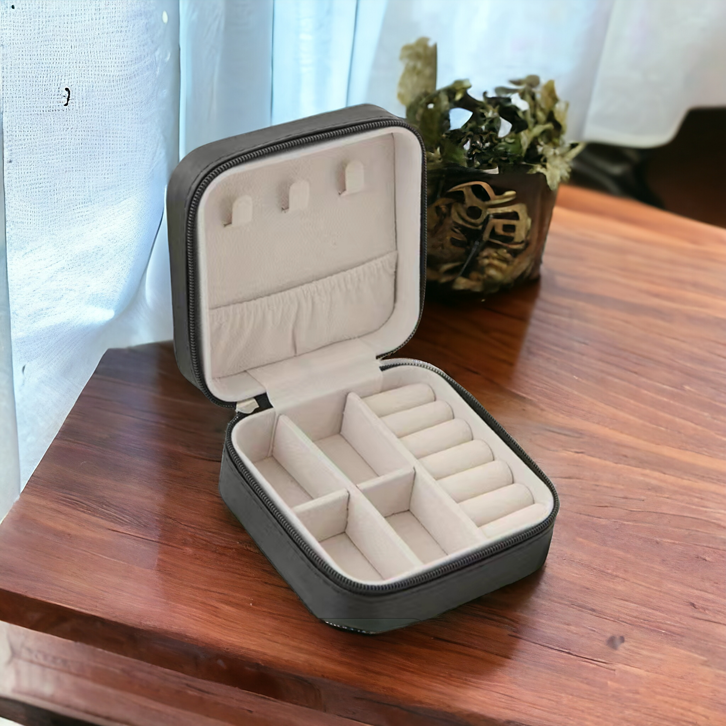 Diva jewelry travel case (earring accessories)