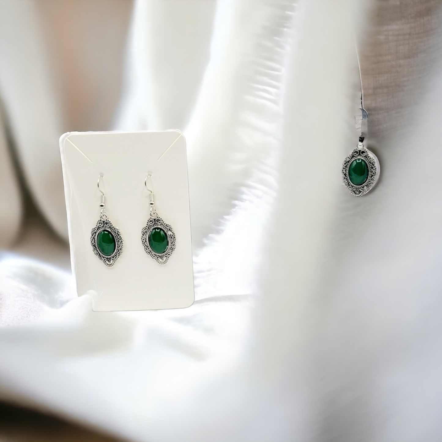 Emerald fields necklace set (necklace set)
