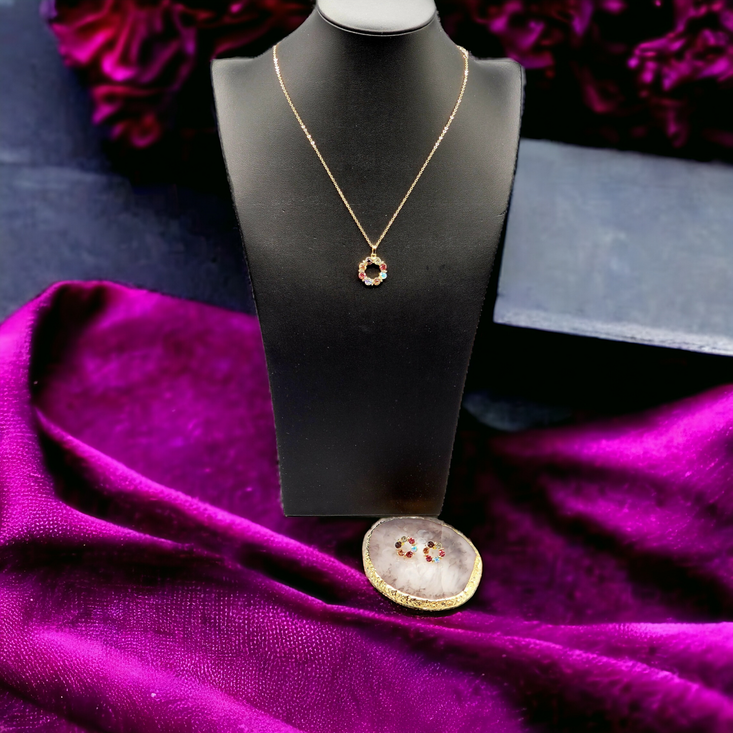 Madonna necklace set (necklace set)