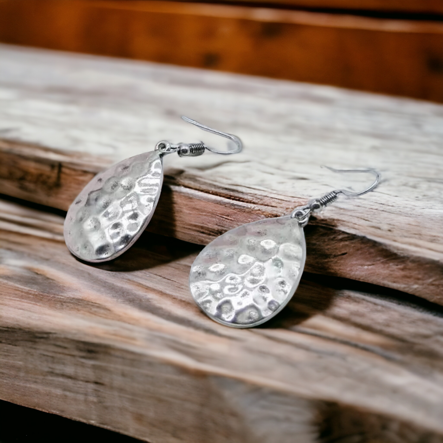 Textured water drop earrings (Jewelry)