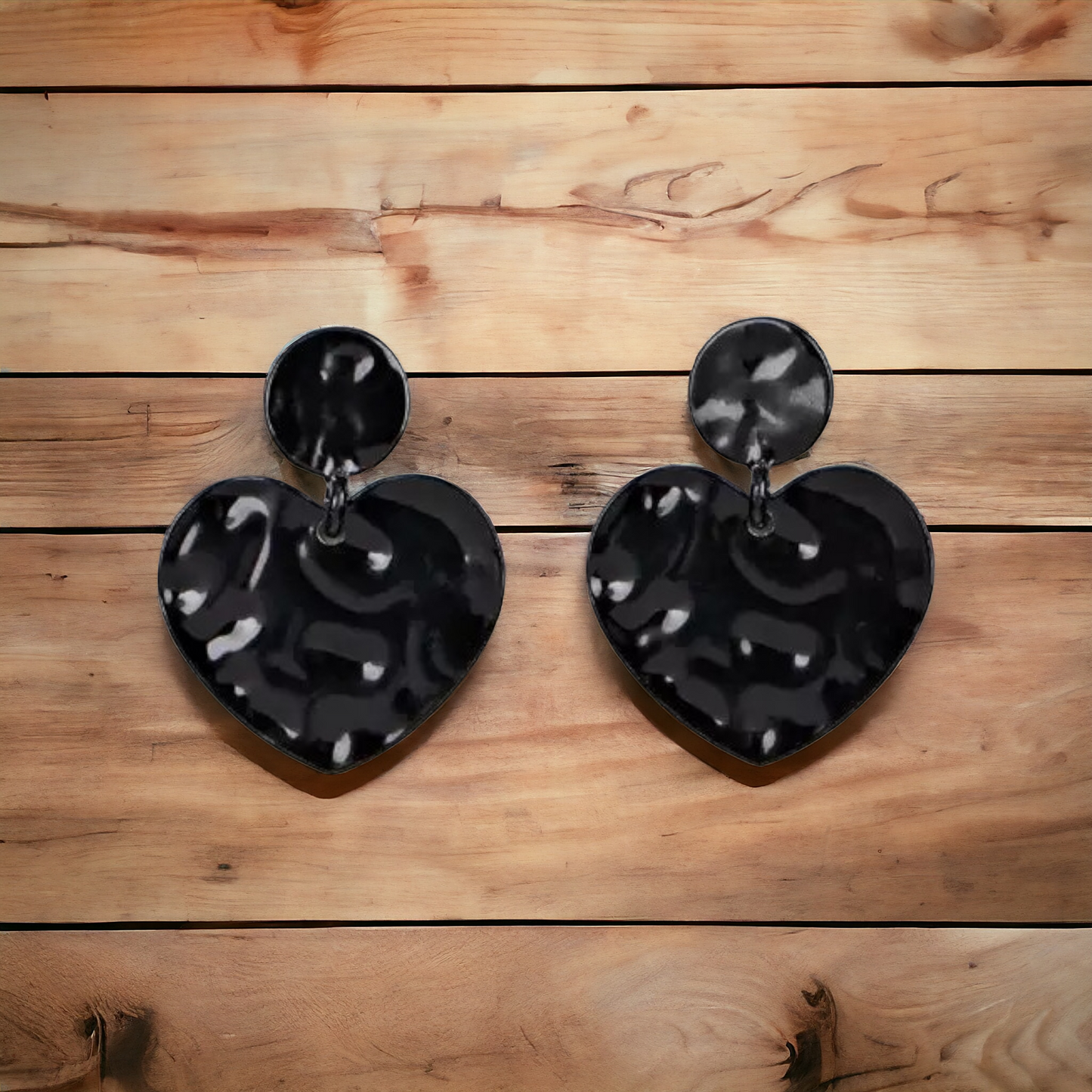 Just a little crush black earrings (Earrings)