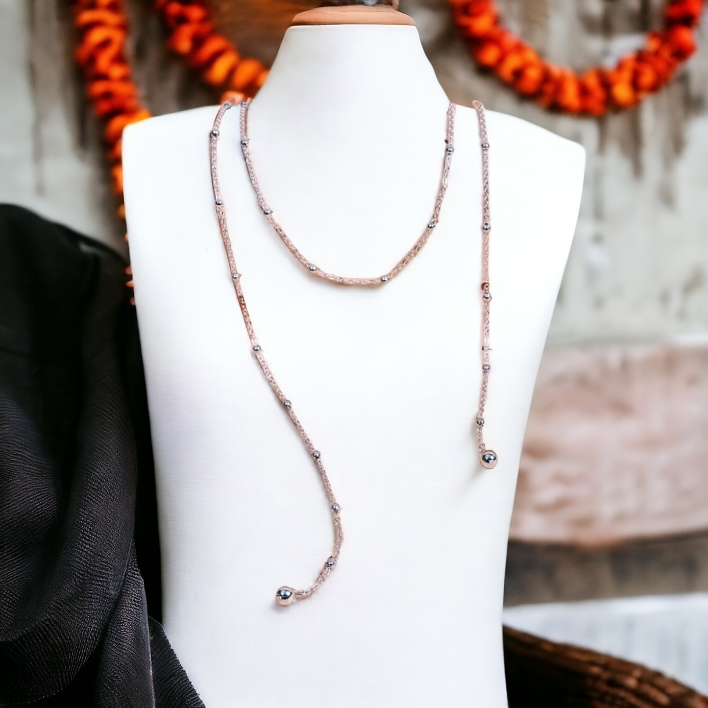 Scarf necklace (necklace)