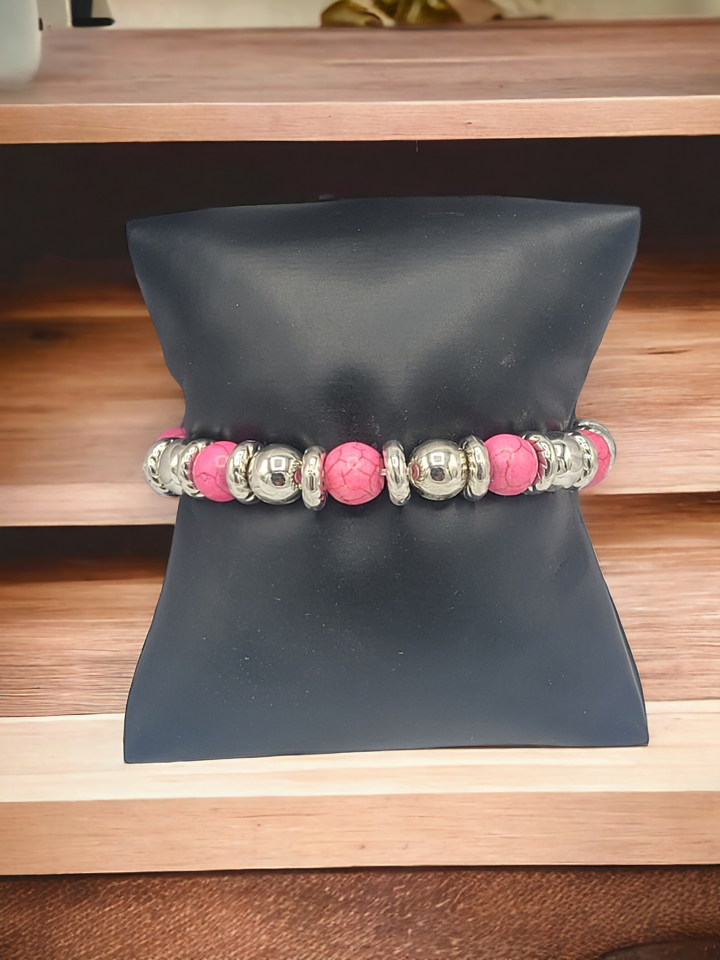 Pink cracked stone stretch bracelet