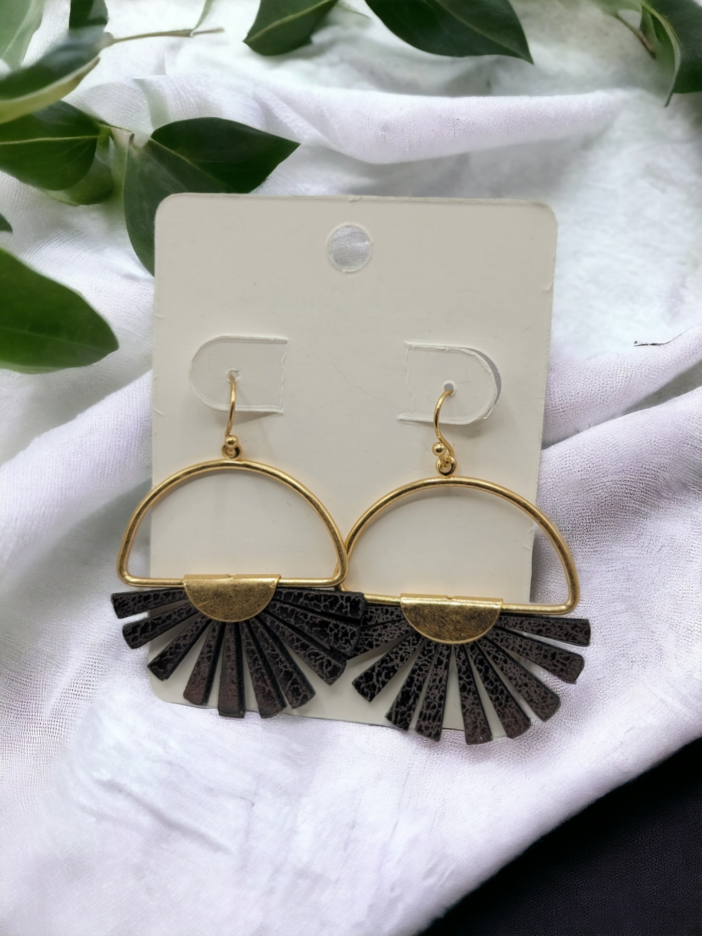 Sundown leatherette earrings