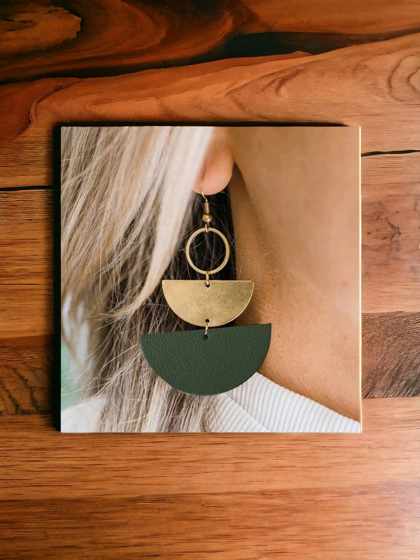 Balancing act earrings (earrings)