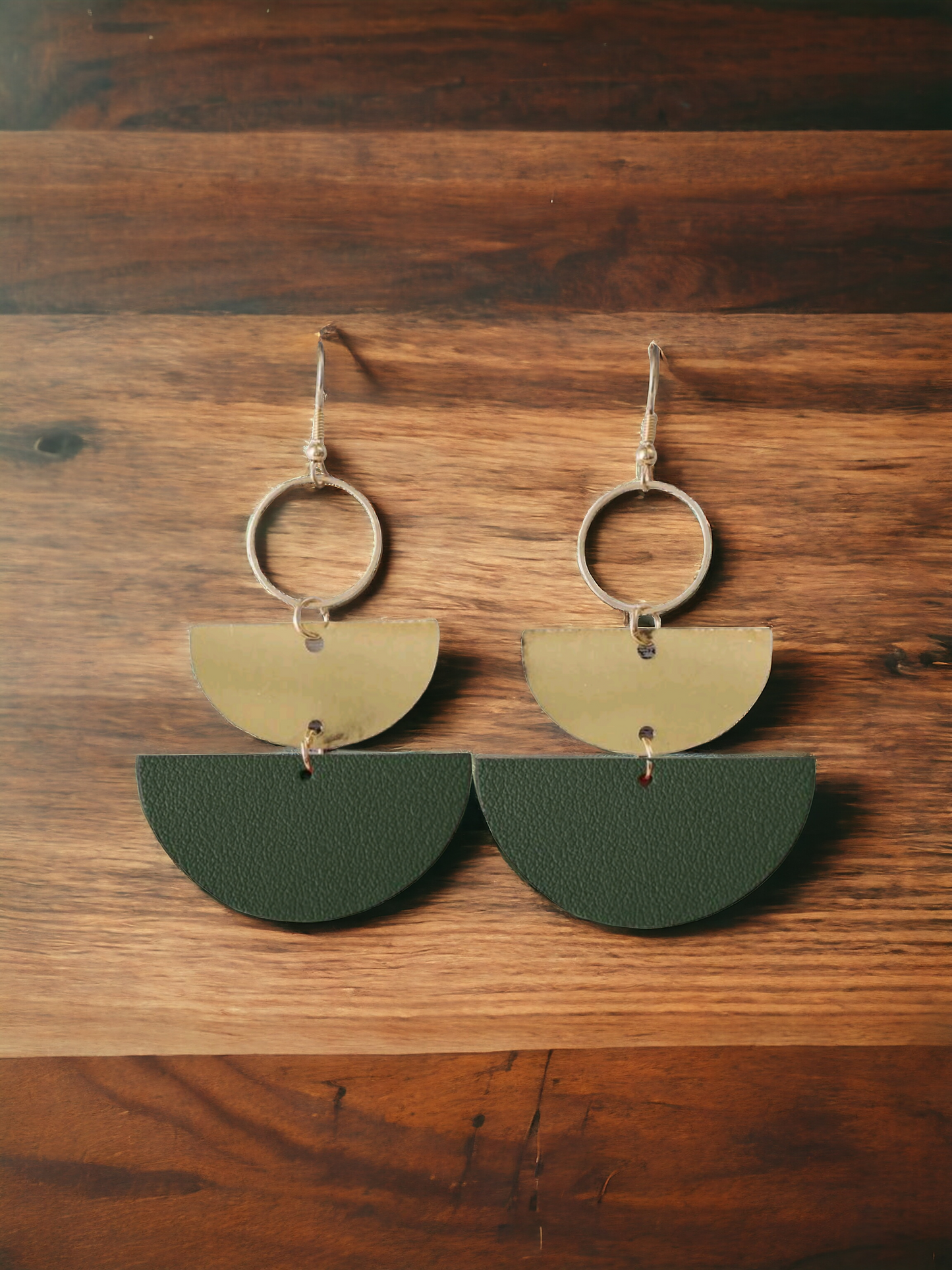 Balancing act earrings (earrings)