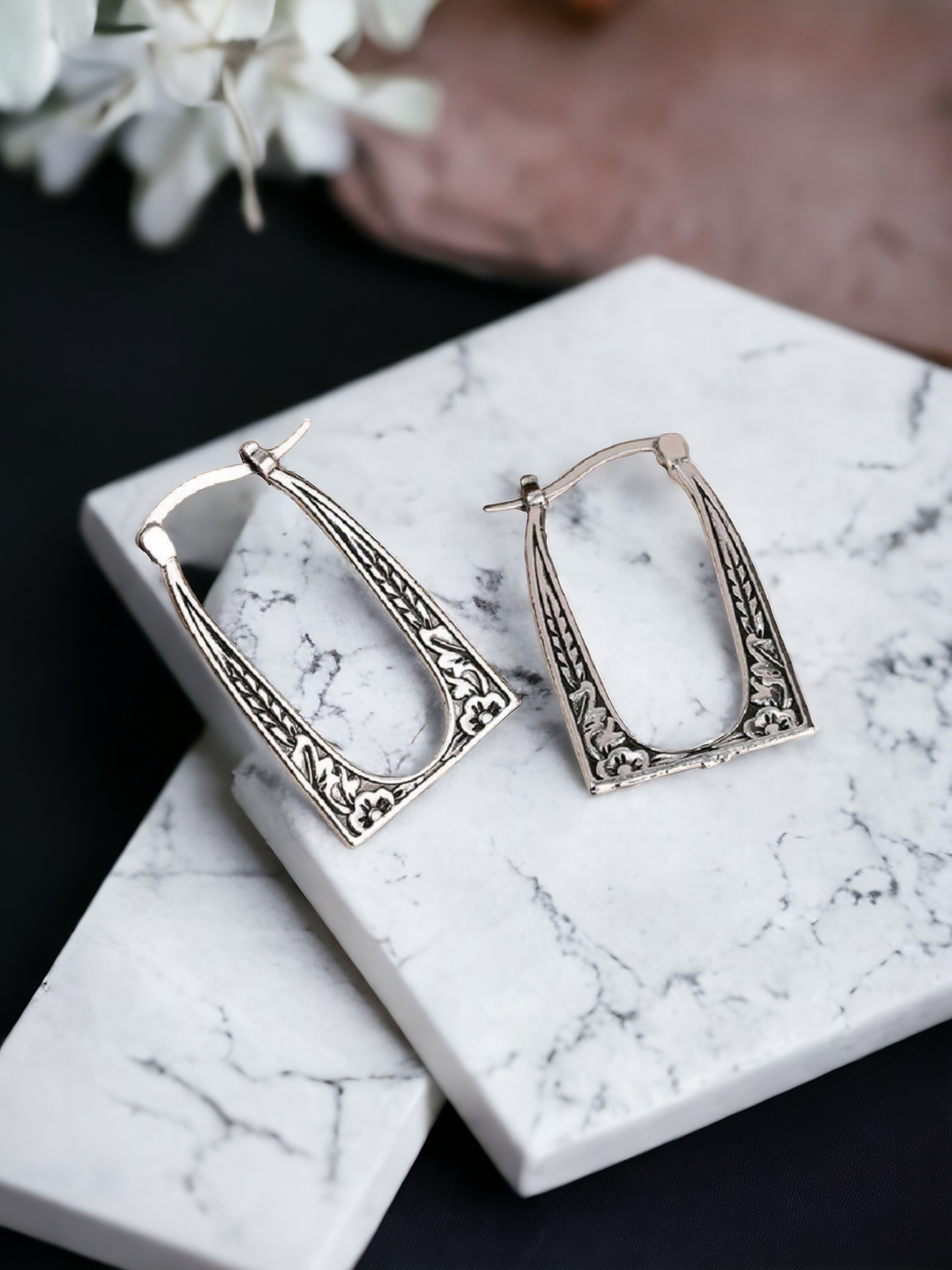 Square biz earrings (earrings)