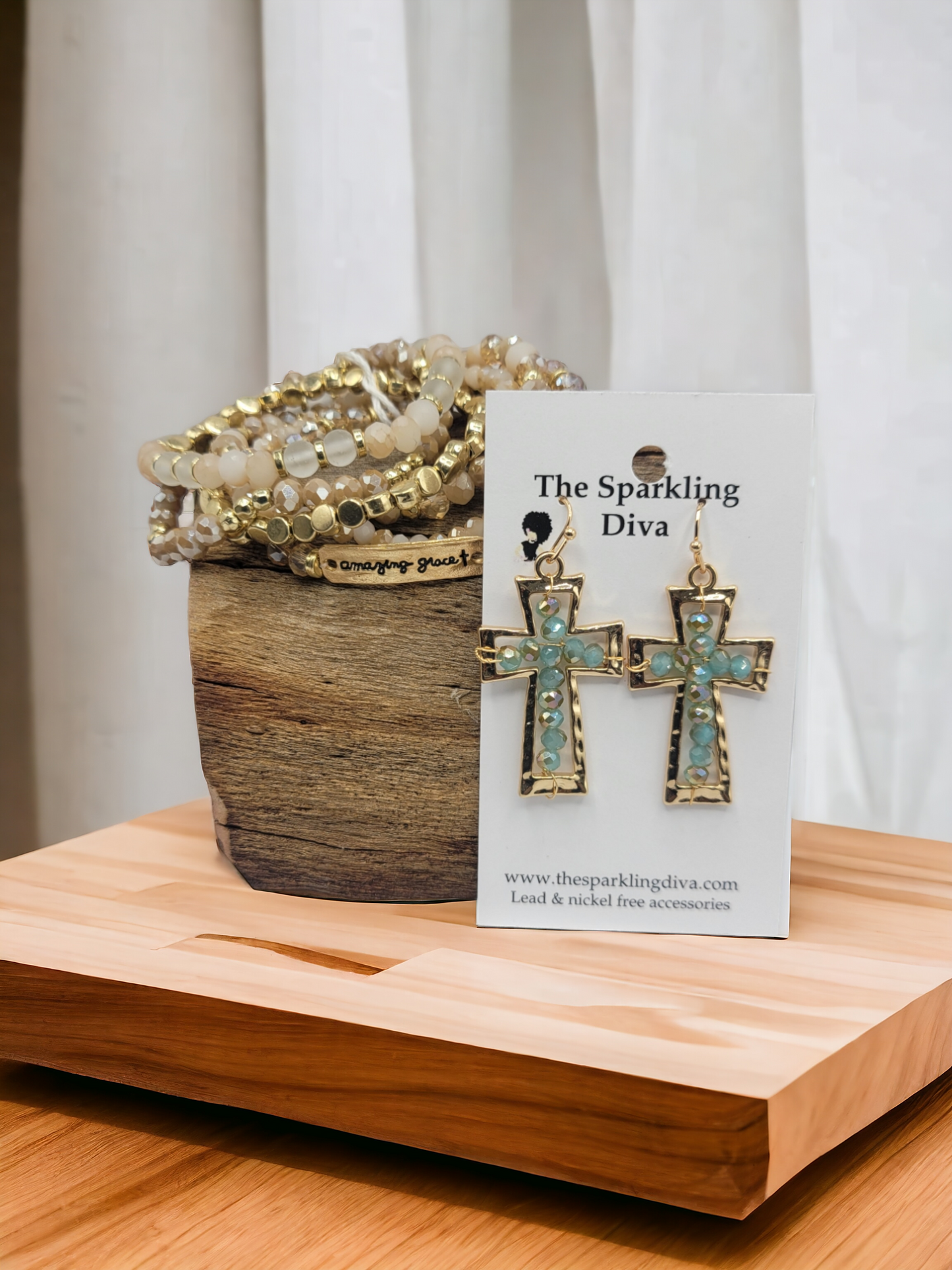 The beaded truth (Earrings)