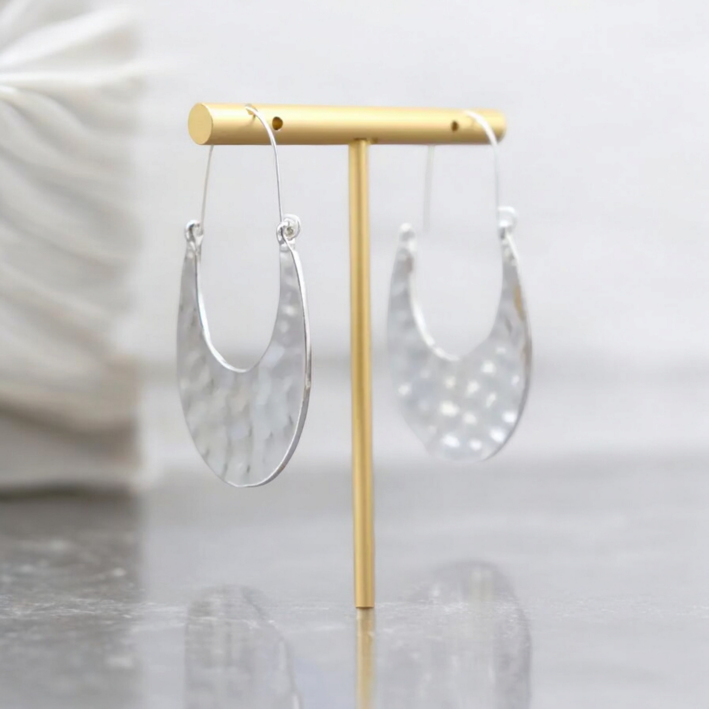 Hammered details earrings (earrings)