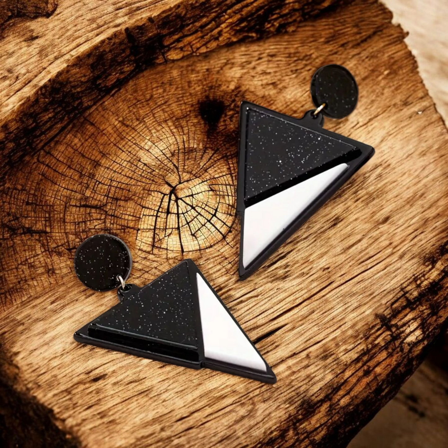 Getting to the point earrings (Earrings)