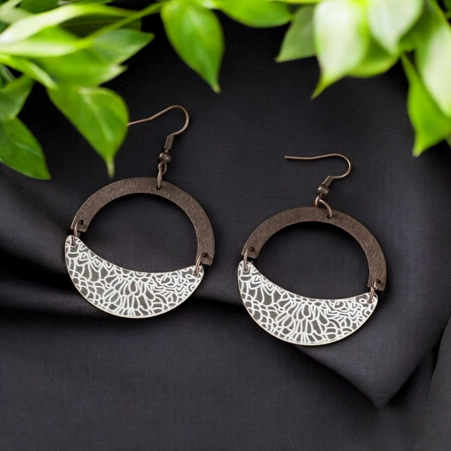 Wooden additude earrings (Earrings)