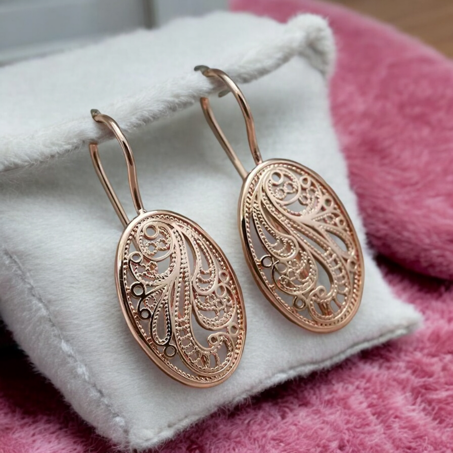 Scrolled adornments earrings (Earrings)
