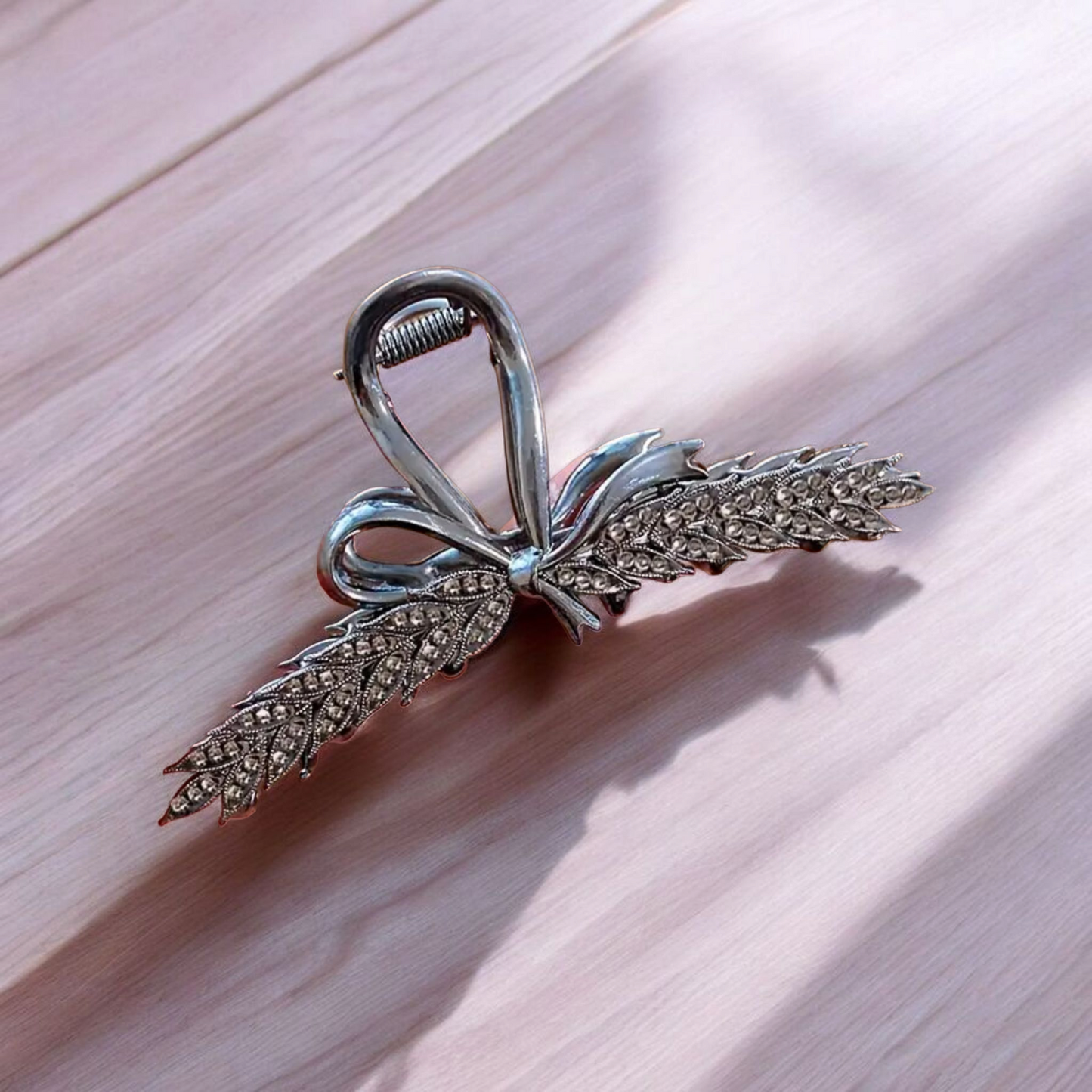 Gunmetal bowtie hair claw clip (Hair Accessories)