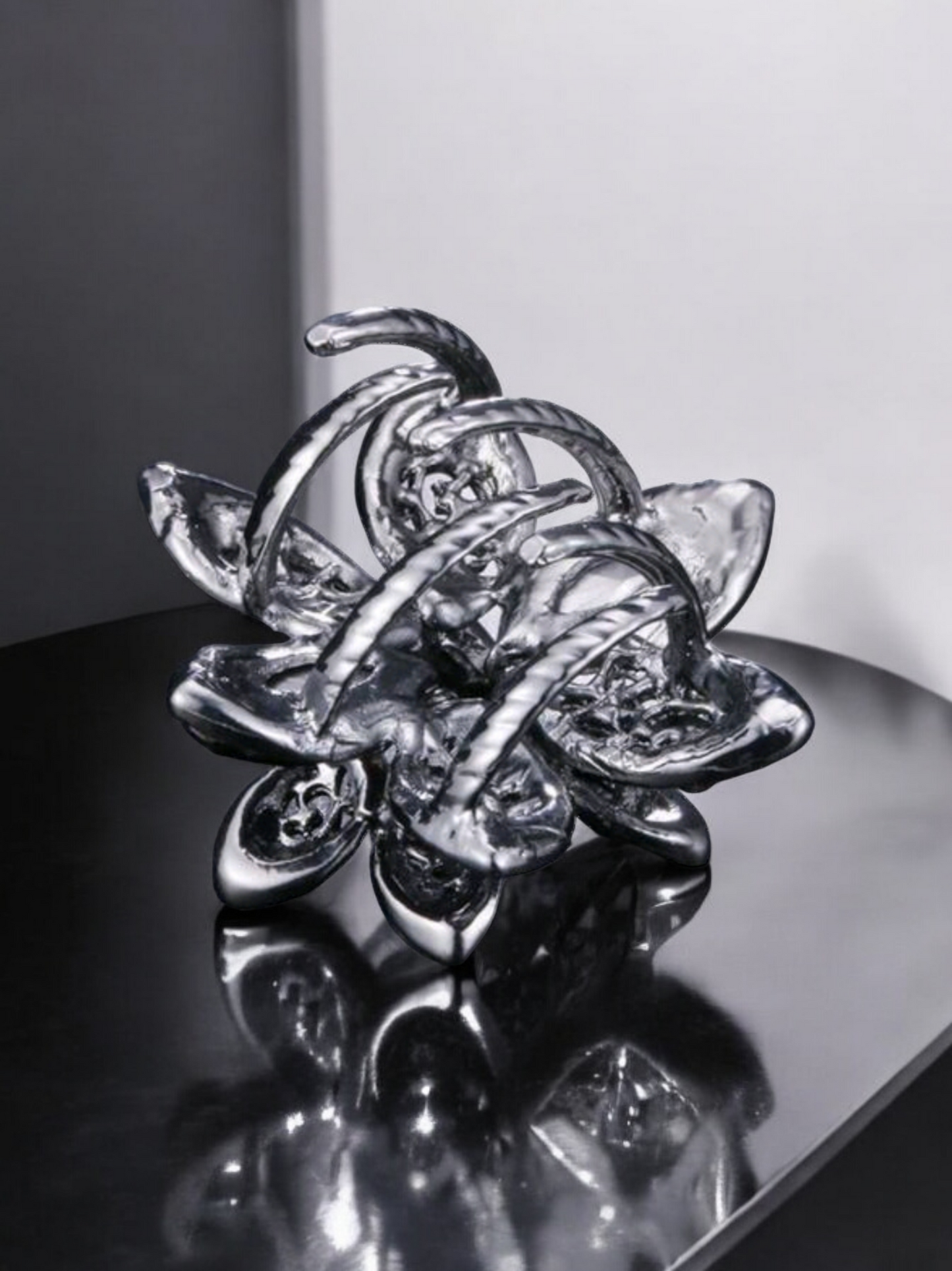 Sapphire rhinestone claw clip (hair clip)