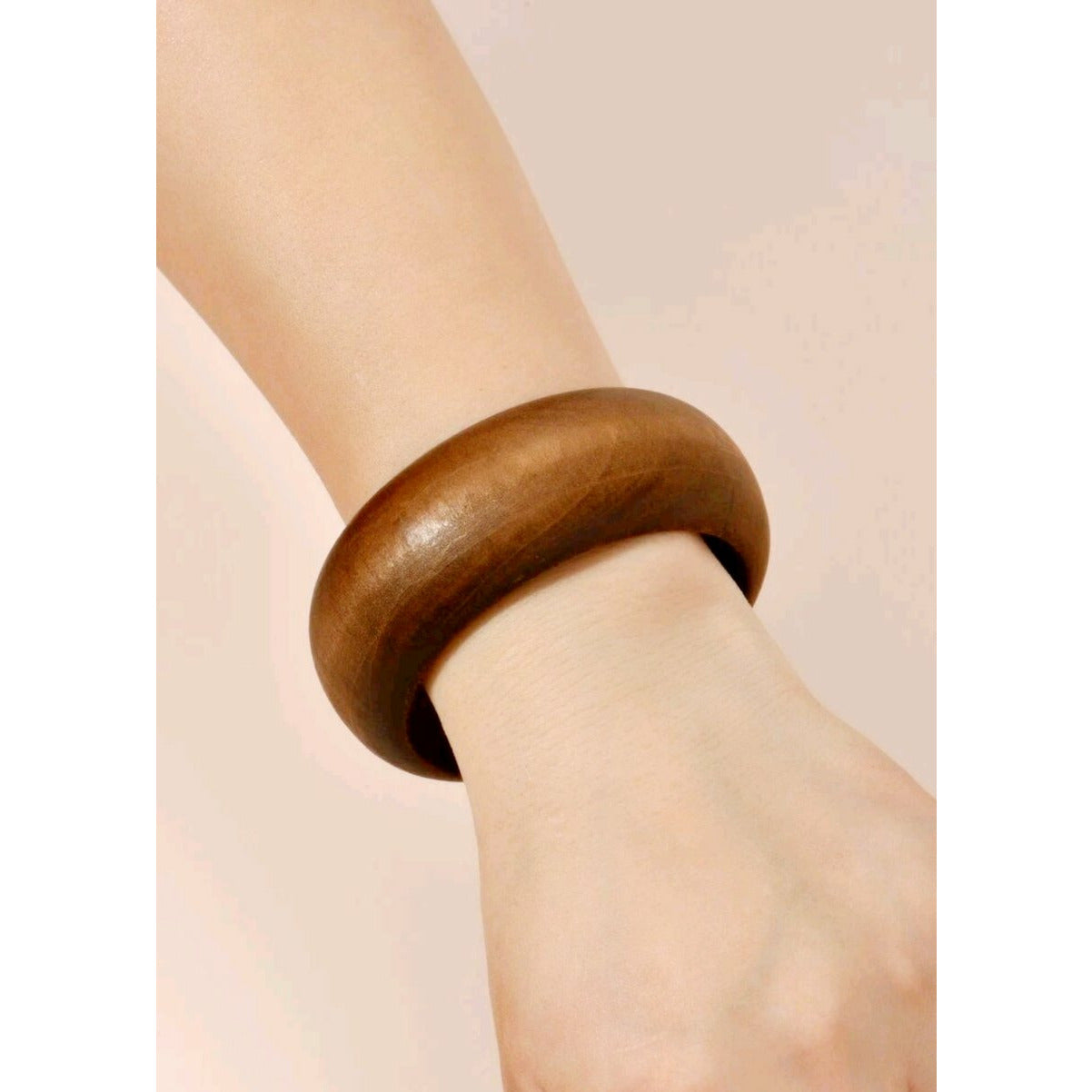 Wooden bangle bracelet (Jewelry)