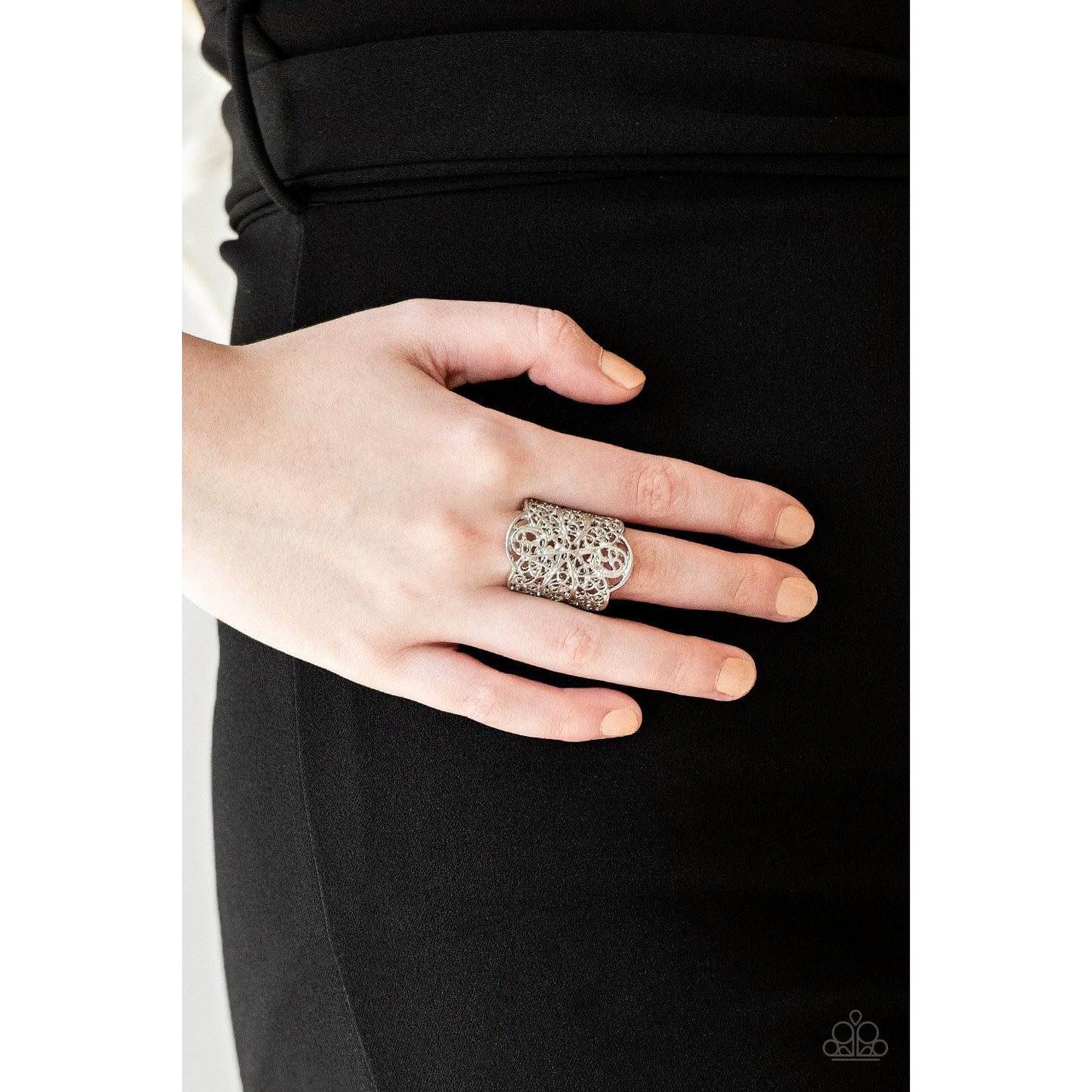The Way You Make Me FRILL - black (Jewelry)