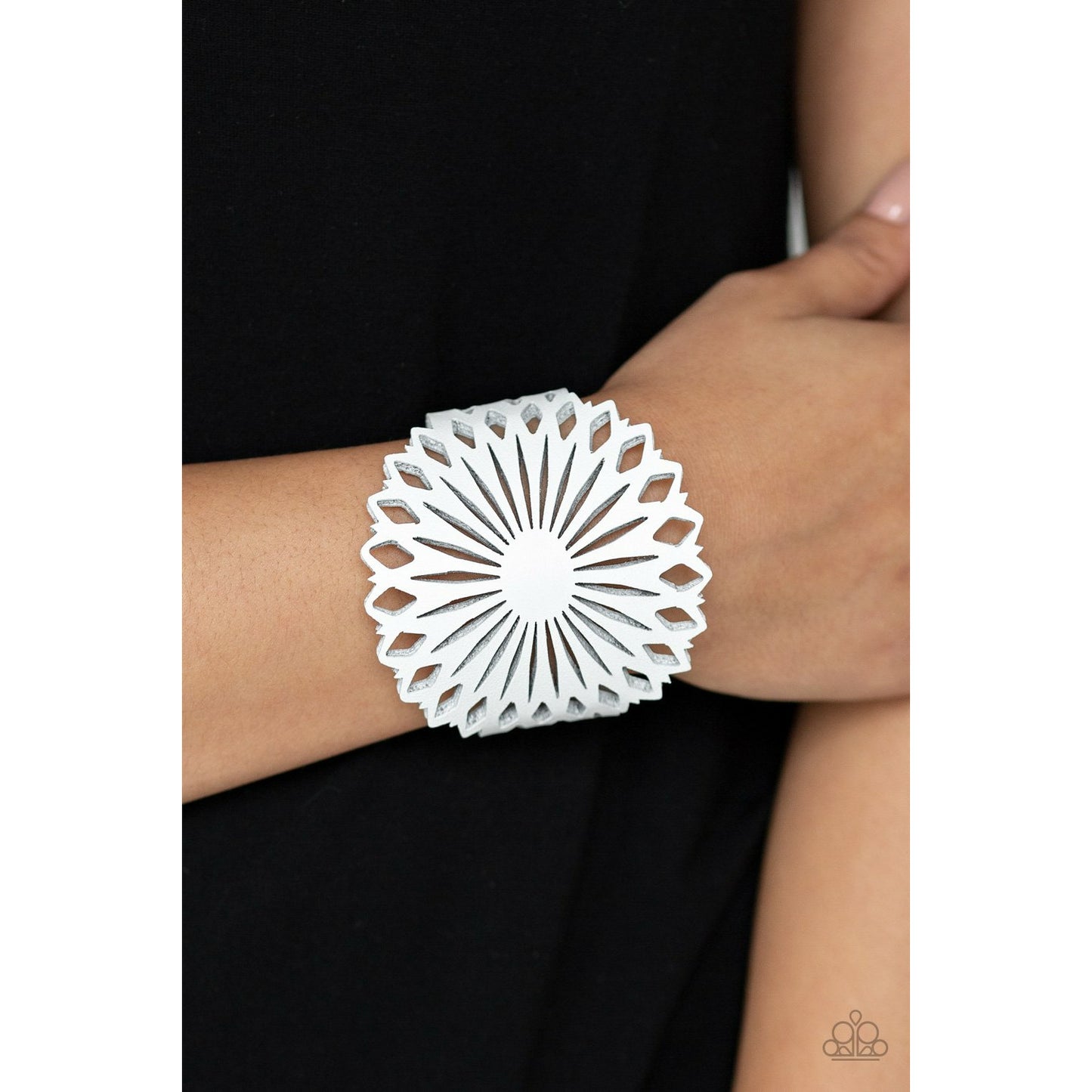 Wildflower Garden - White bracelet (Jewelry)