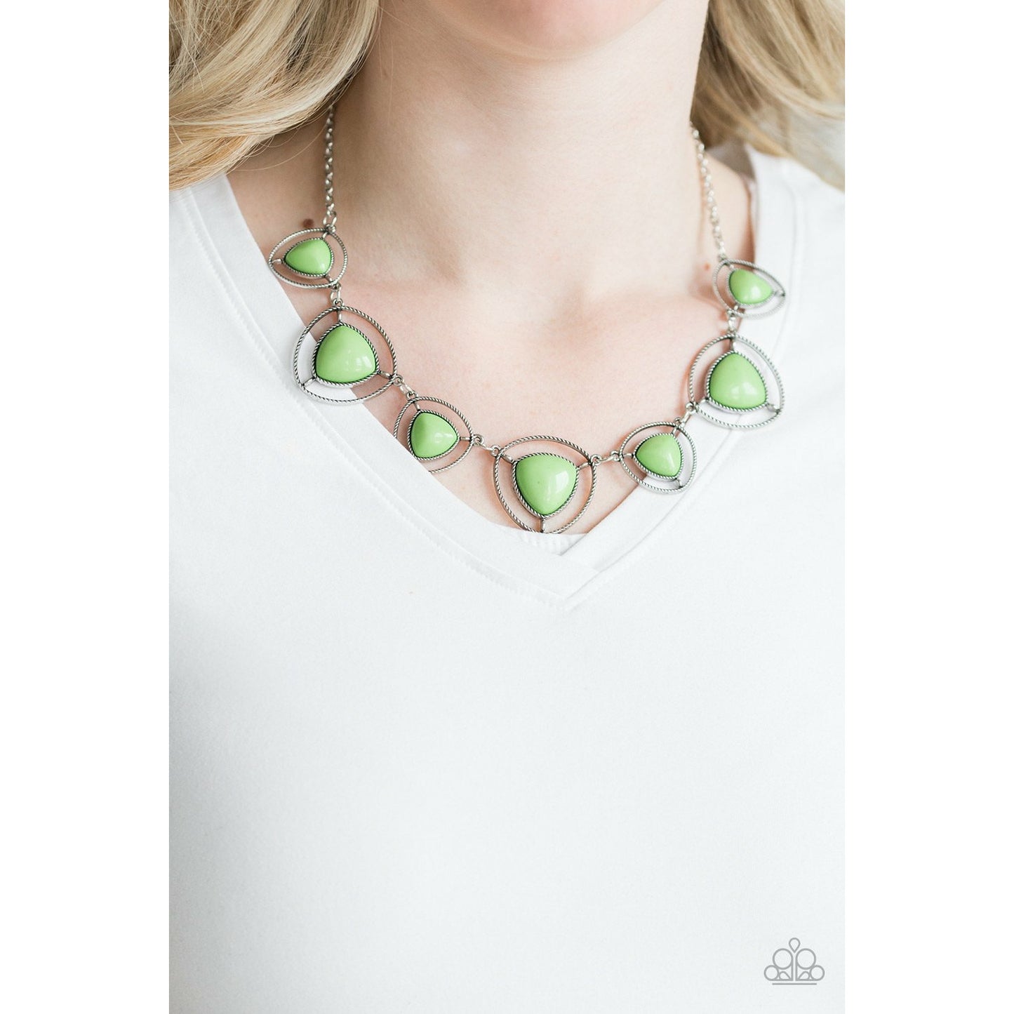 Make A Point - Green necklace (Jewelry)