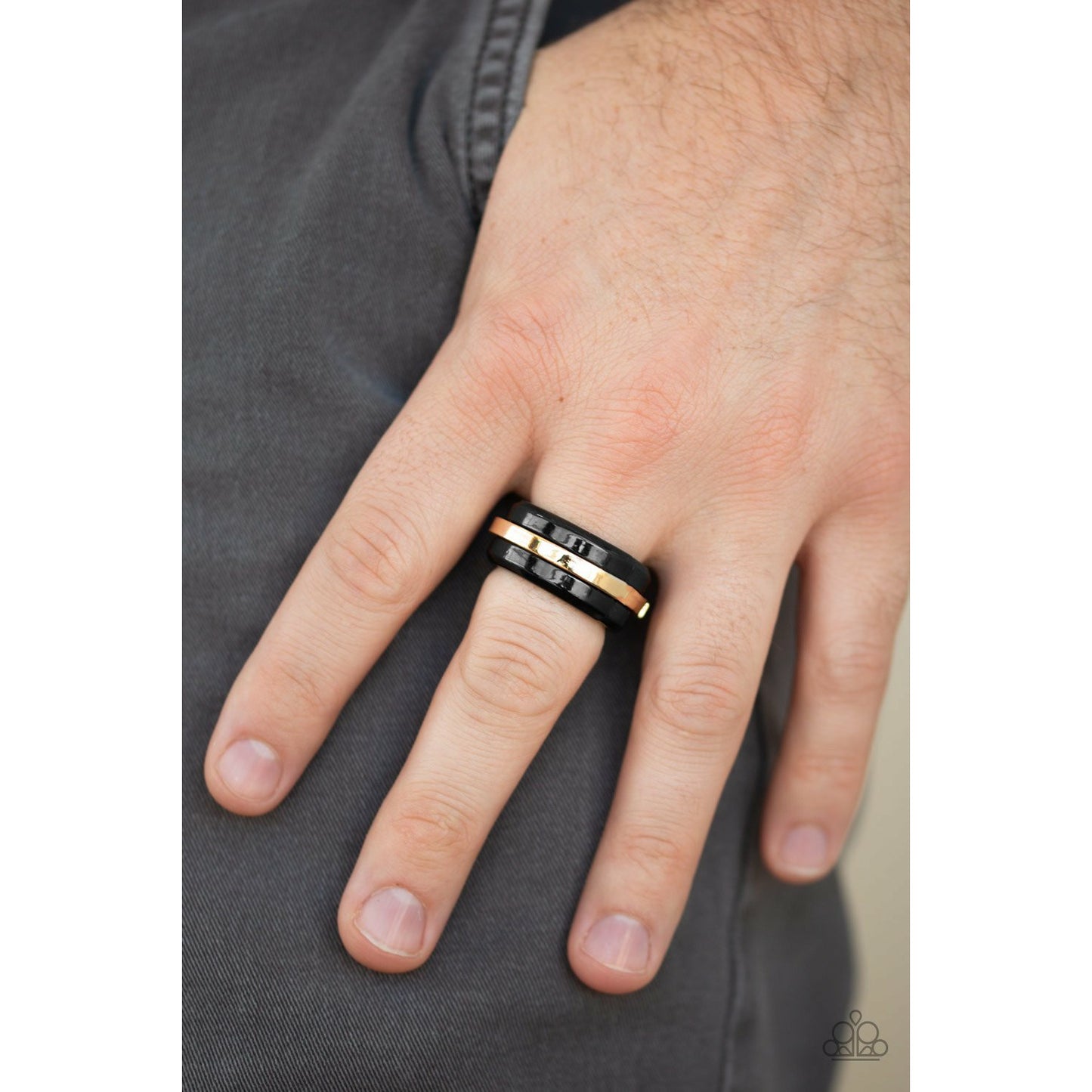 Battle Tank - Gold urban ring (Jewelry)