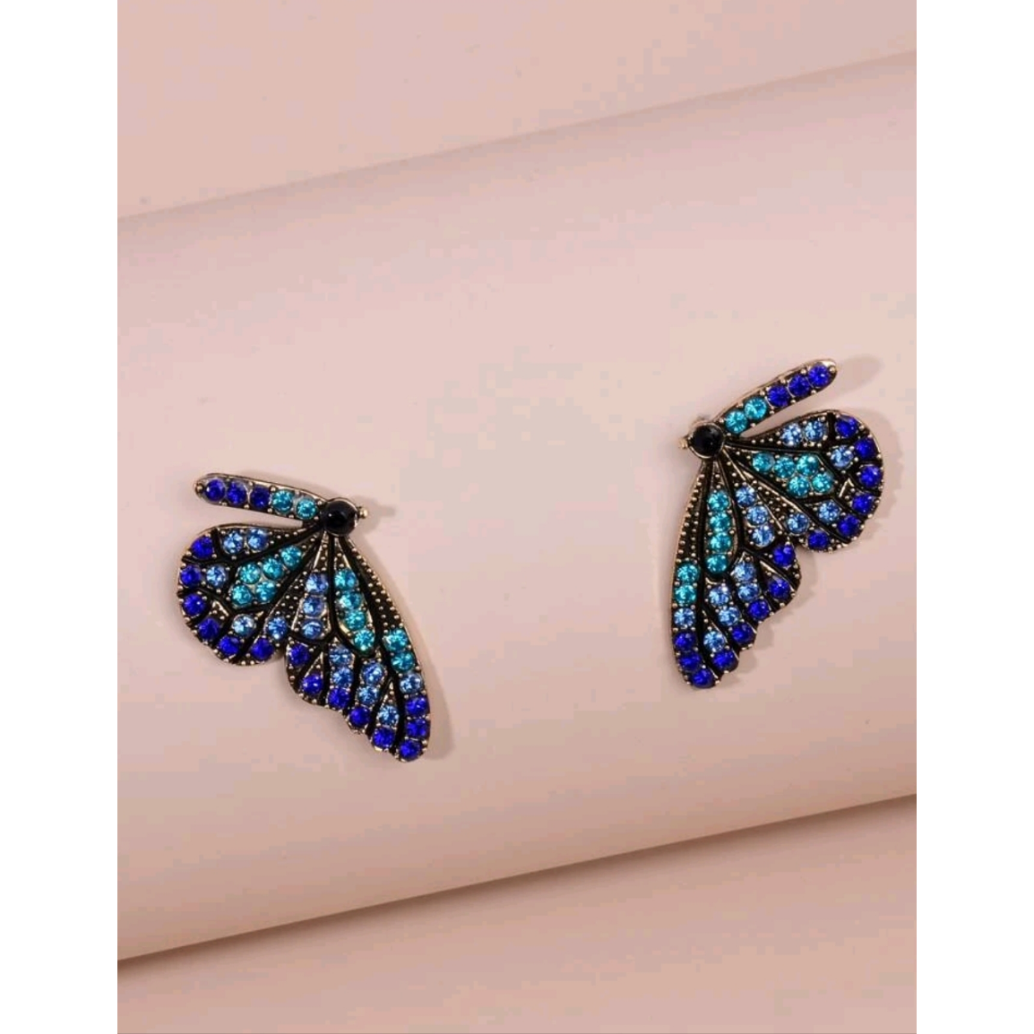 Rhinestone Butterfly earrings (Jewelry)