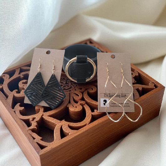 Golden leather's bracelet & earring set (bracelet)