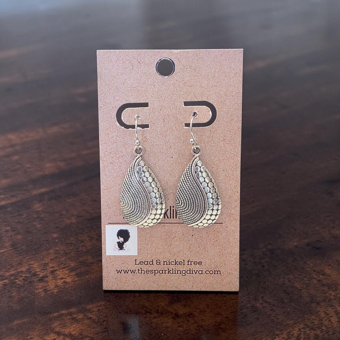 Textured teardrop earrings