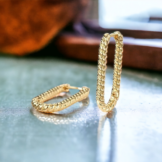 A minor twist earrings