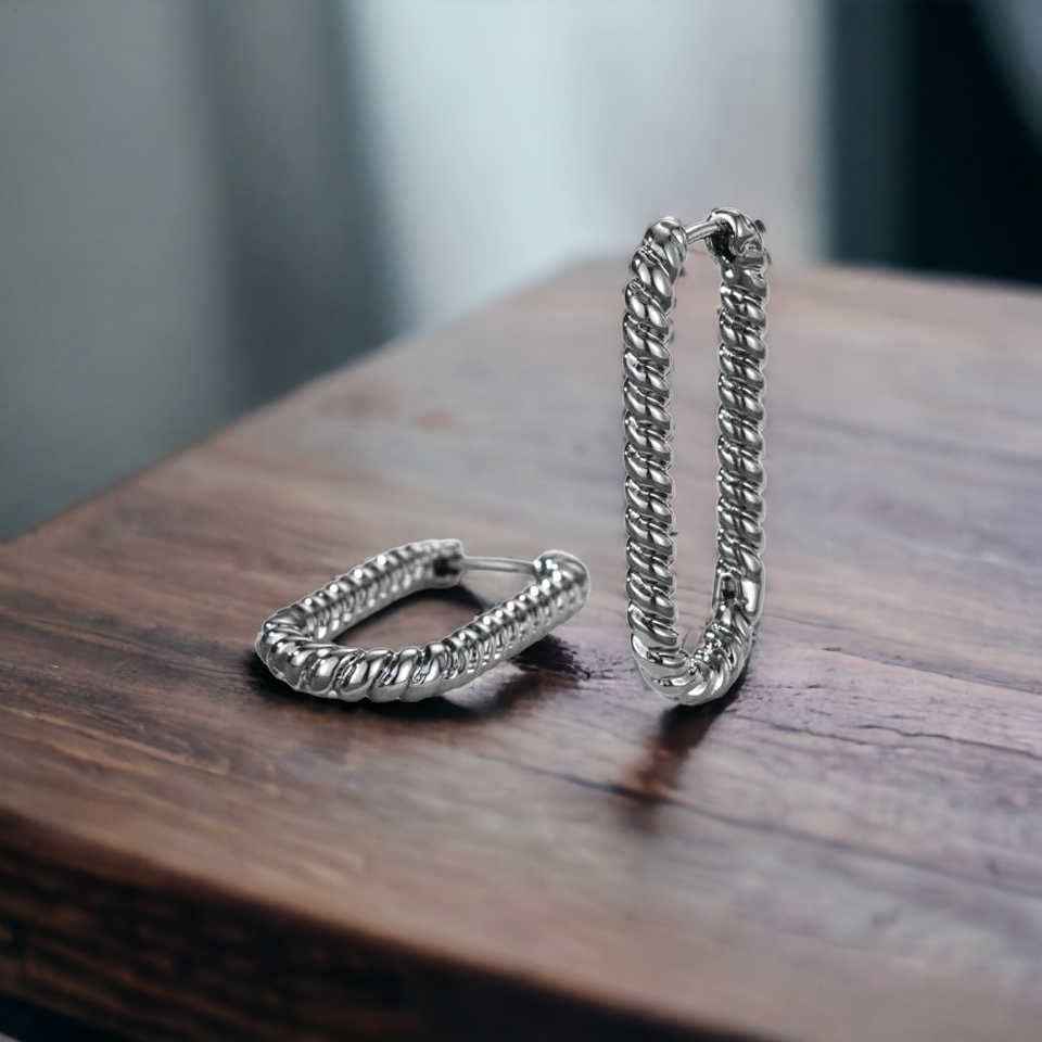 A minor twist earrings