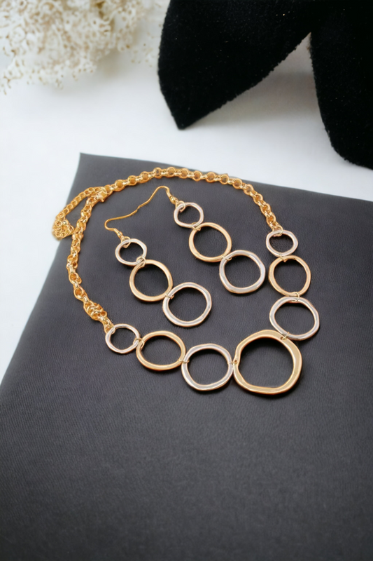 Circle in necklace set (necklace set)