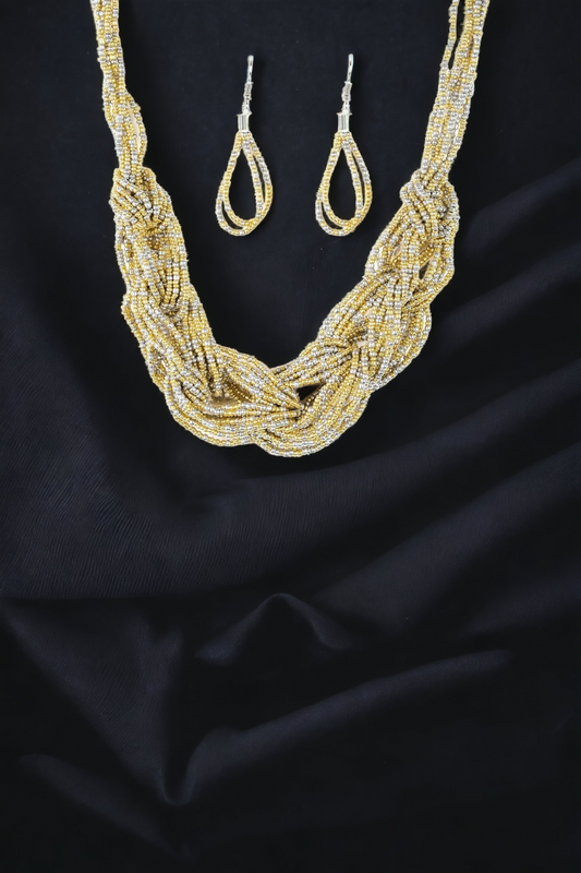 City Catwalk - Gold necklace (Jewelry)