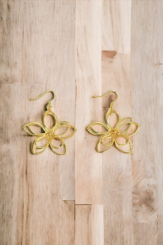 Dainty flower earrings (Jewelry)