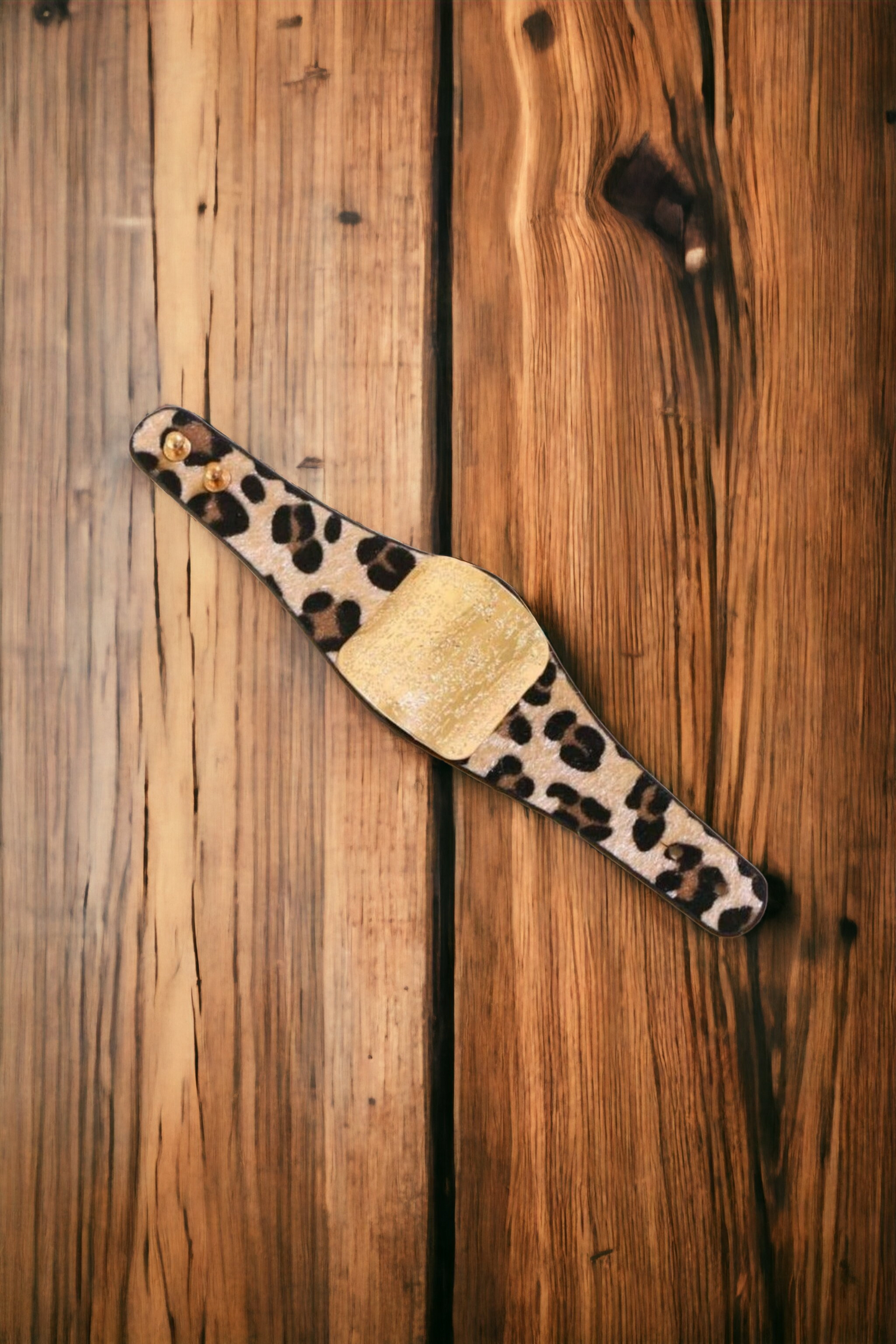 The golden leopard bracelet