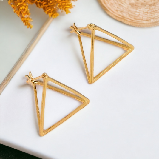 Triangulation earrings (Jewelry)