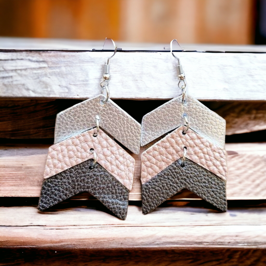 leatherette earrings (Earrings)