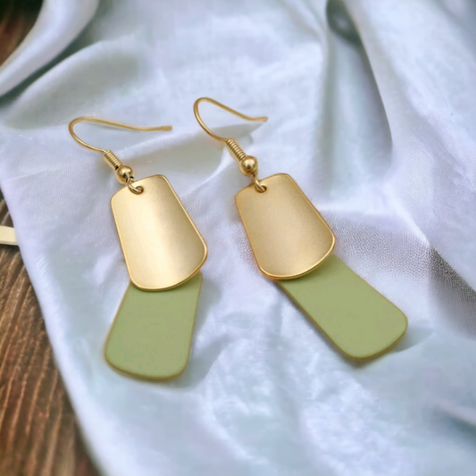 Green with envy earrings (Earrings)
