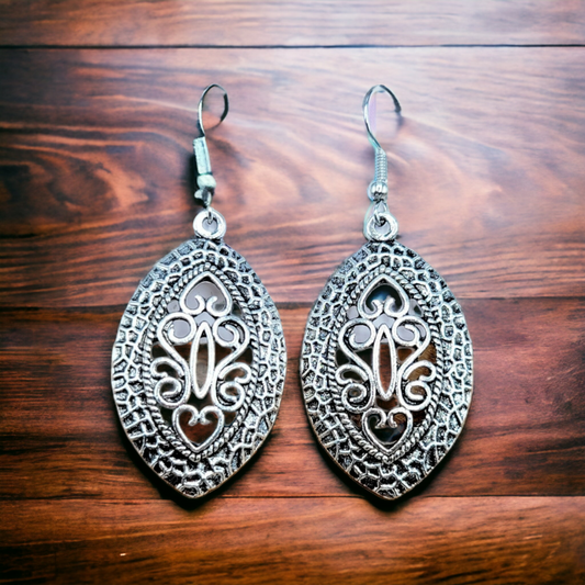 Silver scroll earrings (Earrings)