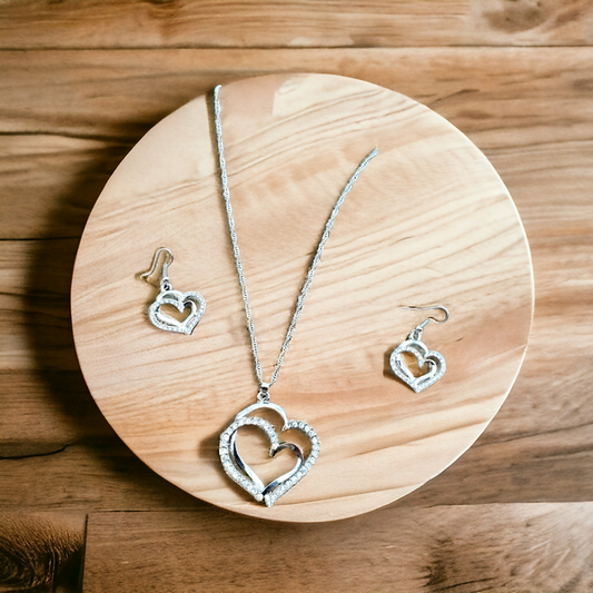 Be still my heart necklace set (necklace)